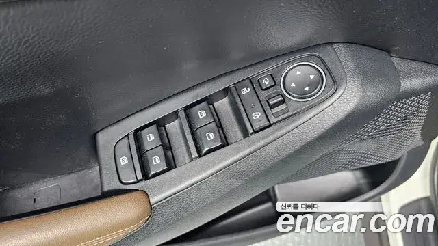Kia Seltos 2021 — ფოტო 2/20