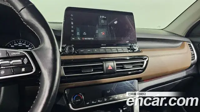 Kia Seltos 2021 — ფოტო 5/20