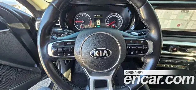 Kia K5 2020 — Photo 2/20