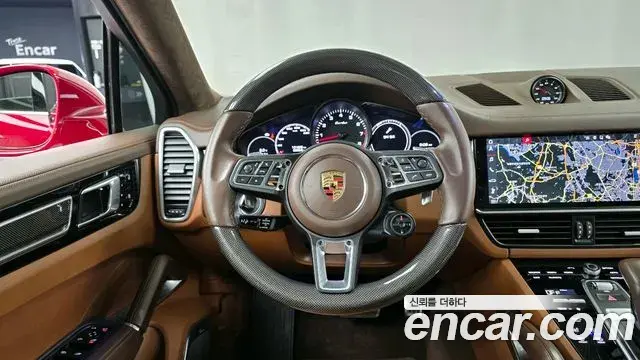 Porsche Cayenne 2020 — Фото 13/20