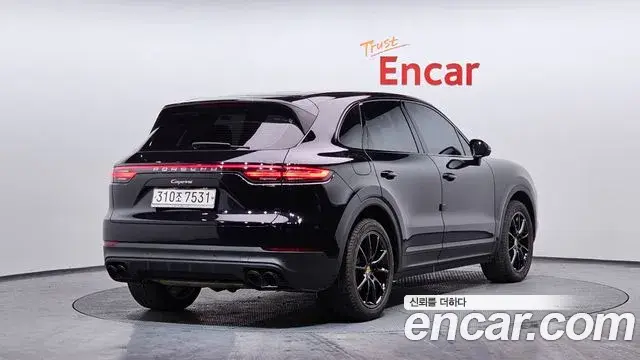 Porsche Cayenne 2019 — Фото 2/20