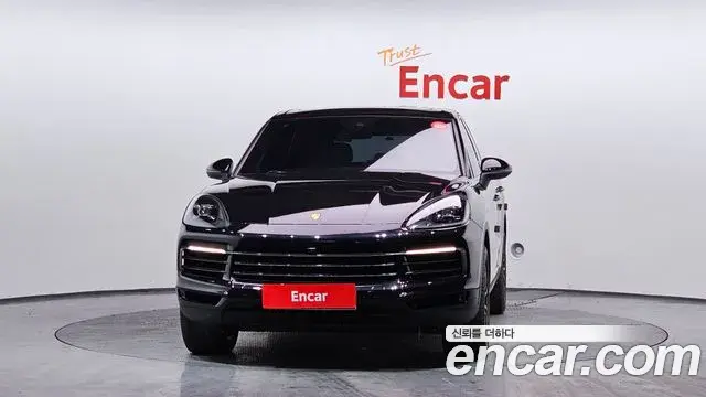 Porsche Cayenne 2019 — Фото 3/20