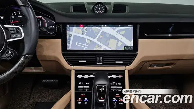 Porsche Cayenne 2019 — Фото 14/20