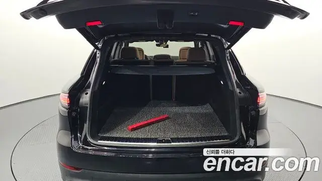 Porsche Cayenne 2019 — Фото 20/20
