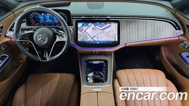 Mercedes-Benz E-Class 2024 — Photo 5/20