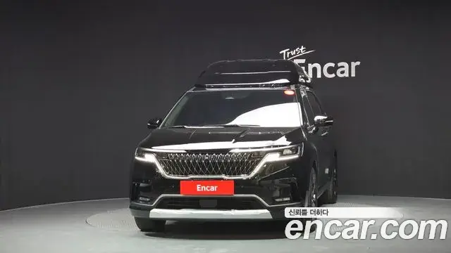 Kia Carnival 2022 — Фото 3/20