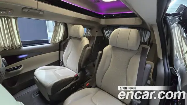 Kia Carnival 2022 — Фото 12/20