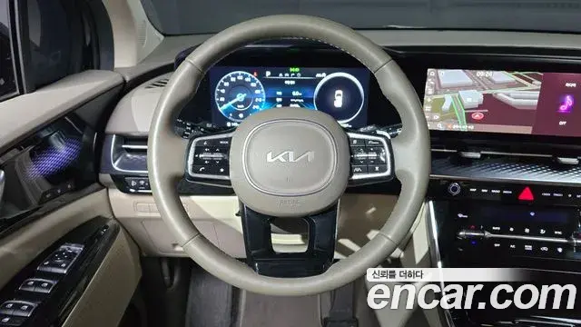 Kia Carnival 2022 — Фото 13/20