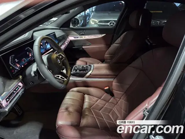 BMW 7 Series 2024 — ფოტო 12/20