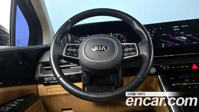 Kia Carnival 2020 — ფოტო 2/20