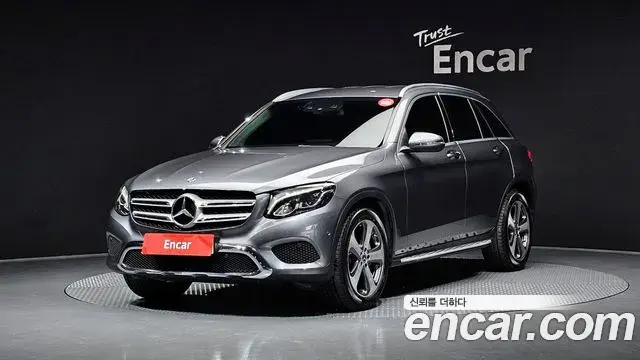 Mercedes-Benz GLC-Class 2019 — ფოტო 8/20