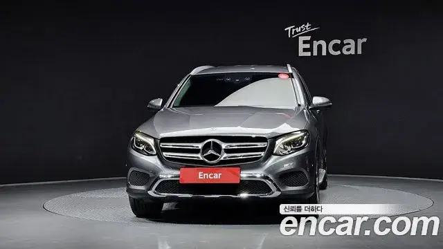Mercedes-Benz GLC-Class 2019 — ფოტო 16/20