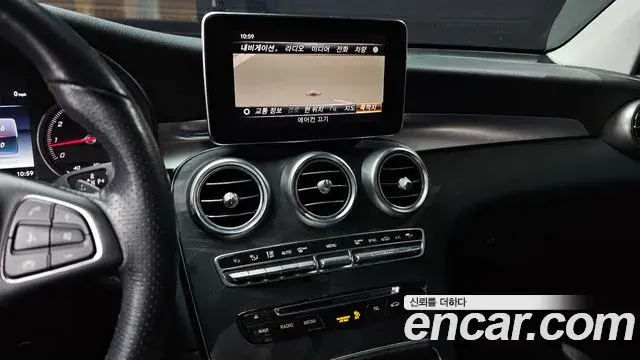 Mercedes-Benz GLC-Class 2019 — ფოტო 14/20
