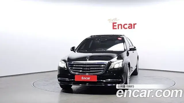 Mercedes-Benz S-Class 2019 — Photo 8/20