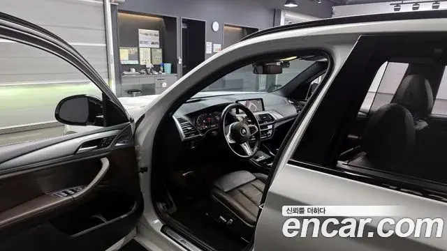 BMW X3 2021 — ფოტო 17/20