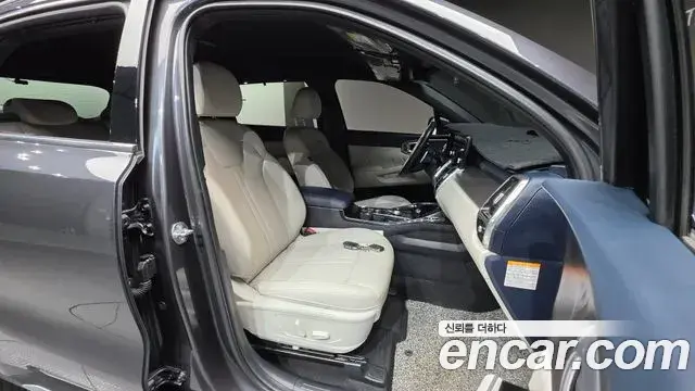 Kia Sorento 2023 — Şəkil 14/20