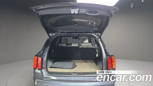 Kia Sorento 2023 — Şəkil 10/20