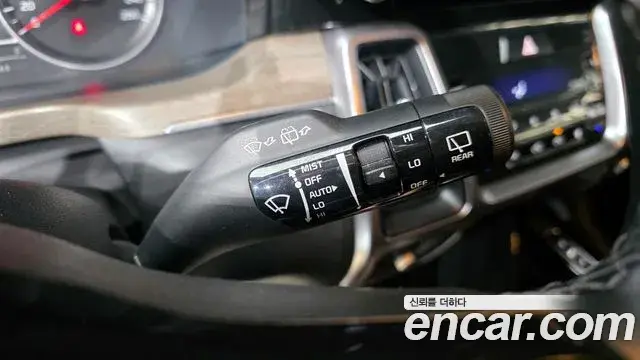 Kia Sorento 2020 — Фото 16/20