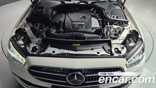 Mercedes-Benz E-Class 2020 — Фото 6/20
