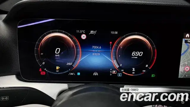 Mercedes-Benz E-Class 2020 — Фото 8/20