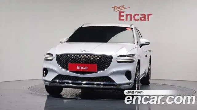 Genesis GV70 2023 — ფოტო 15/20