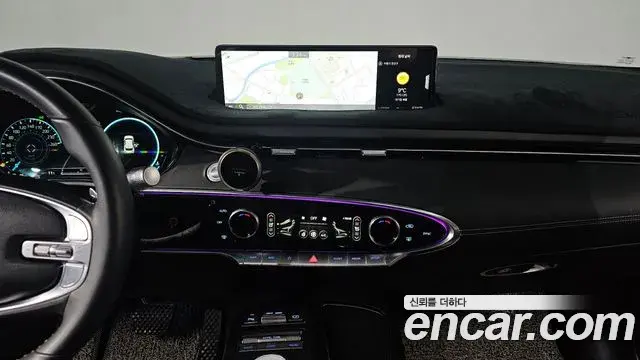Genesis GV70 2023 — ფოტო 13/20
