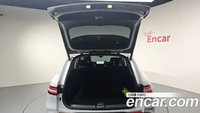 Genesis GV70 2023 — ფოტო 7/20