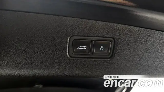 Genesis GV70 2022 — ფოტო 12/20