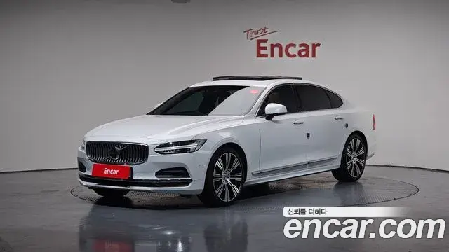 Volvo S90 2022 — Фото 1/20