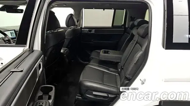Hyundai Santa Fe 2023 — ფოტო 12/20