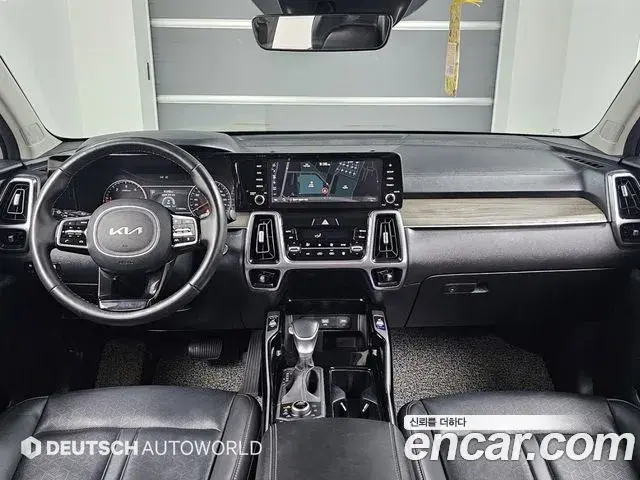 Kia Sorento 2022 — Photo 1/20