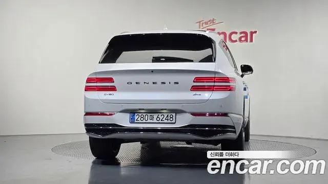 Genesis GV80 2023 — ფოტო 14/20