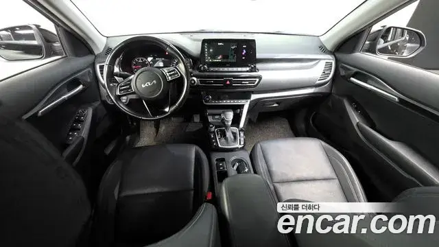 Kia Seltos 2022 — Şəkil 11/20