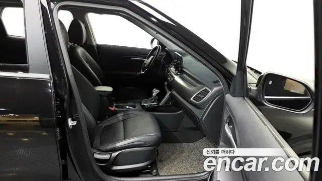 Kia Seltos 2022 — Şəkil 16/20