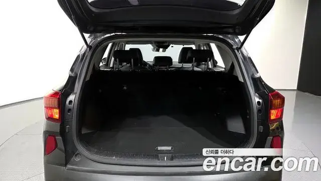 Kia Seltos 2022 — Şəkil 14/20