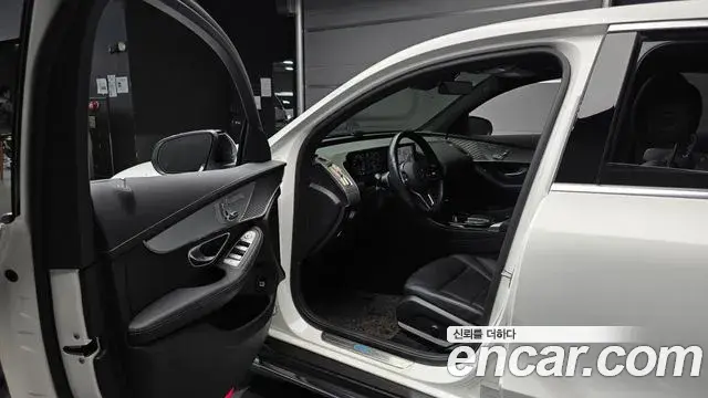 Mercedes-Benz EQC 2020 — ფოტო 20/20