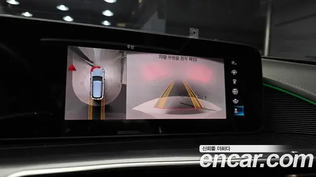 Mercedes-Benz EQC 2020 — ფოტო 12/20