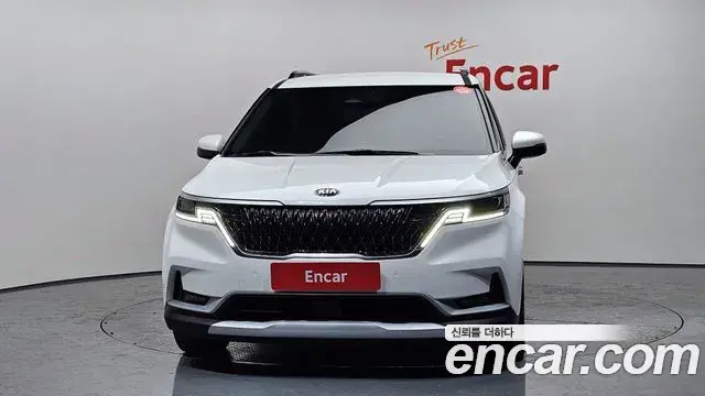 Kia Carnival 2021 — Фото 3/20
