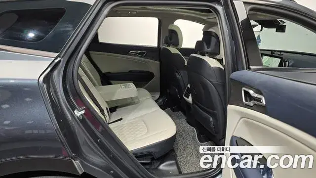 Kia Sportage 2021 — Фото 12/20