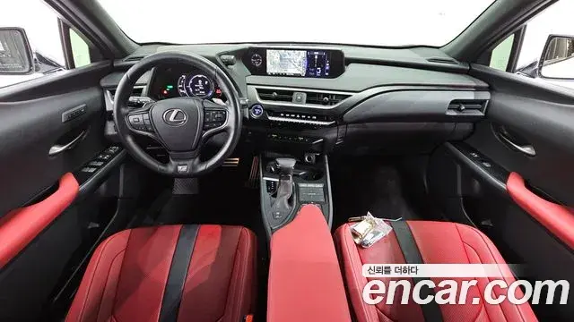 Lexus UX250h 2022 — Şəkil 17/20