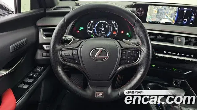 Lexus UX250h 2022 — Şəkil 19/20