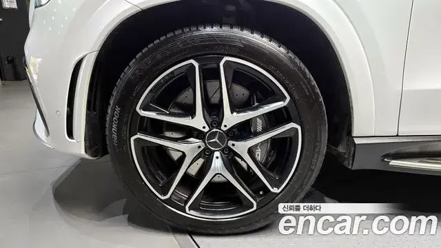 Mercedes-Benz GLE-Class 2023 — Фото 5/20