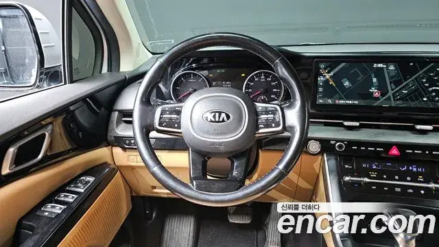 Kia Carnival 2021 — Фото 14/20