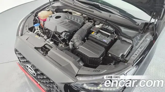 Hyundai Veloster 2021 — Photo 7/20