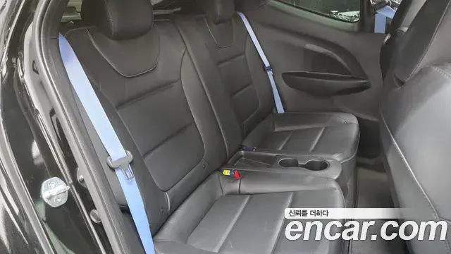 Hyundai Veloster 2021 — Photo 8/20