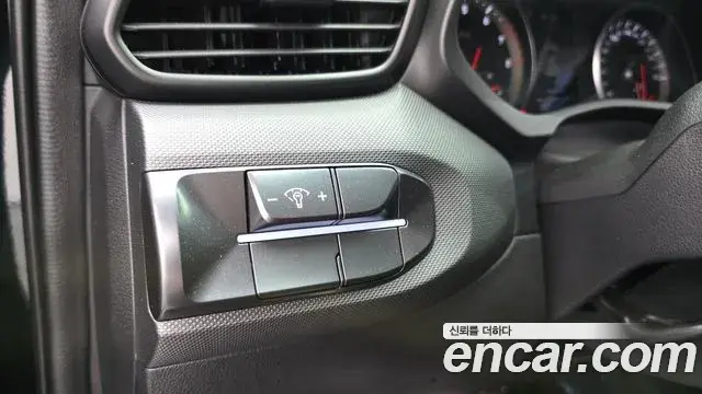 Hyundai Veloster 2021 — Photo 11/20