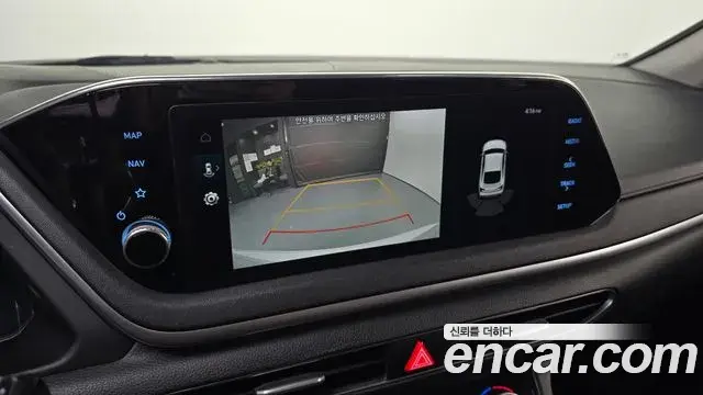 Hyundai Sonata Hybrid 2022 — Photo 13/20