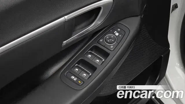 Hyundai Sonata Hybrid 2022 — Photo 9/20
