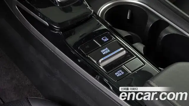 Hyundai Sonata Hybrid 2022 — Photo 12/20
