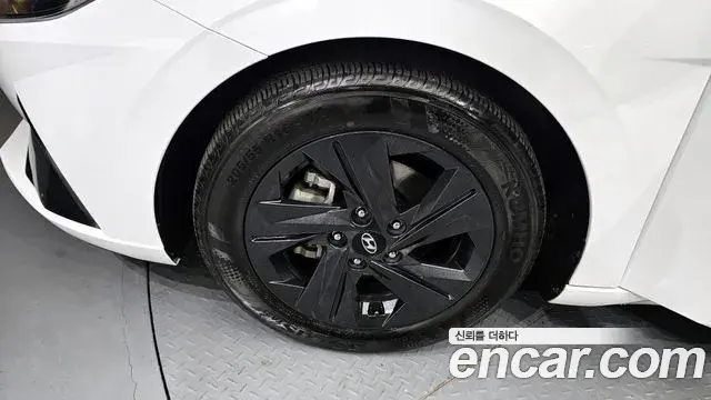 Hyundai The New Avante Hybrid 2022 — Şəkil 8/20
